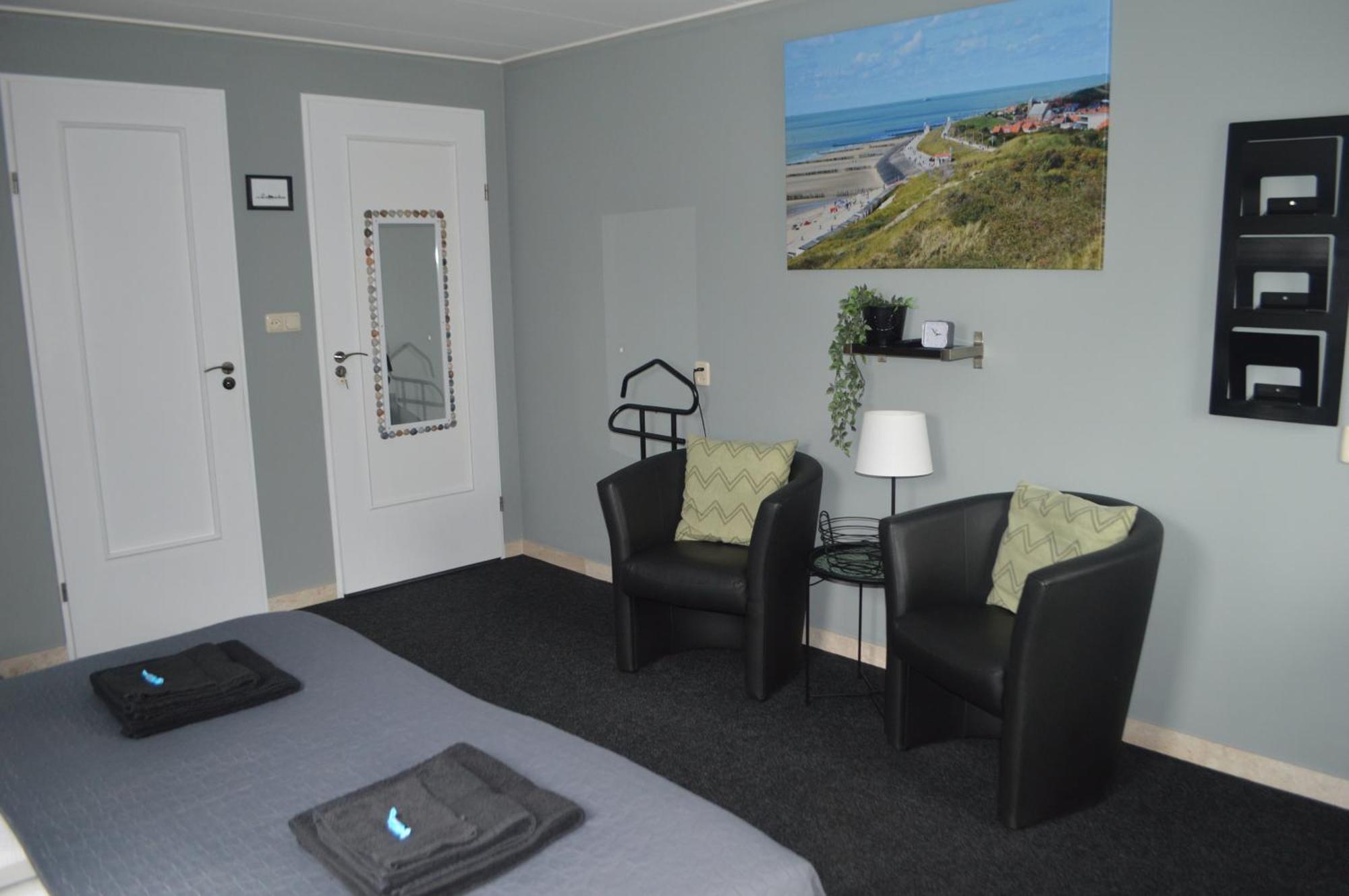 Bed & Breakfast Effe-zoutelande *